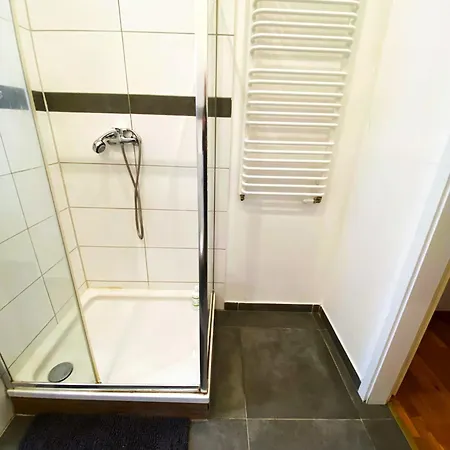 Royal - & Fahrradverleih Apartamento Brema