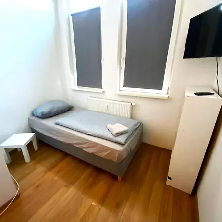 Royal - & Fahrradverleih * Brema