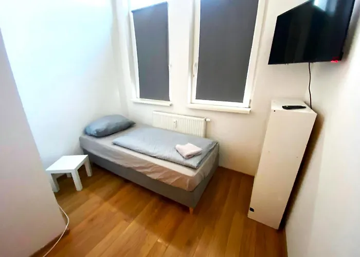 Royal - & Fahrradverleih * Brema